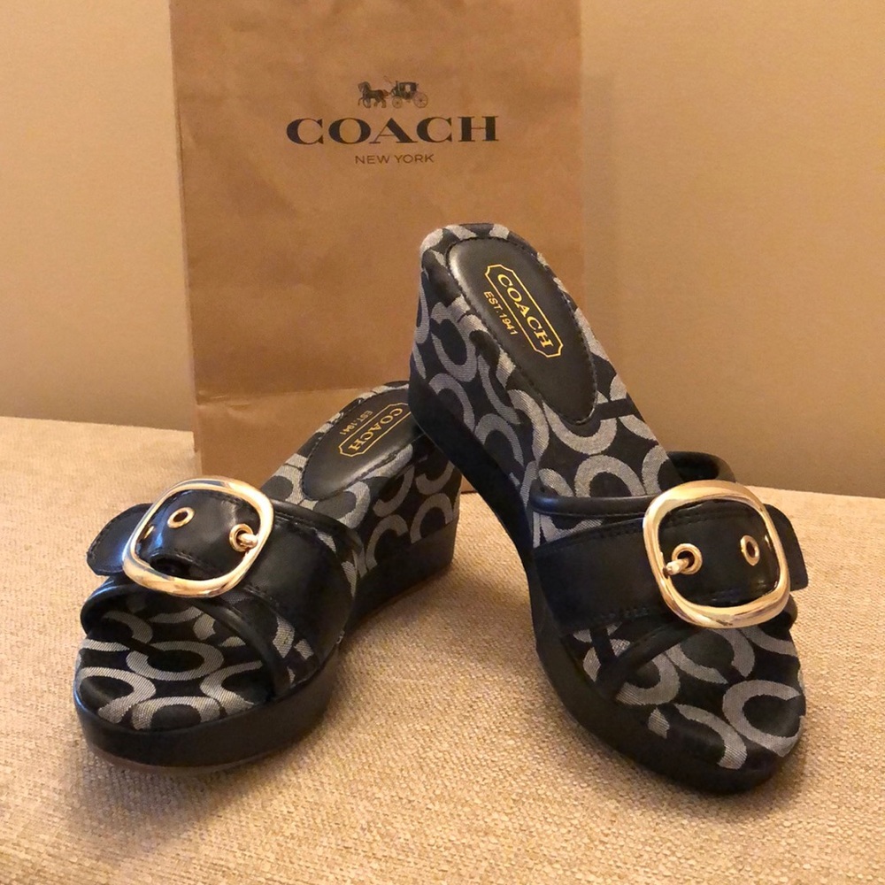 NWOT - Women’s Coach Wedge Buckle Sandal Black